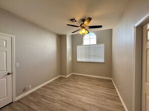 9704 Sierra Mesa Ave in Las Vegas, NV - Building Photo - Building Photo