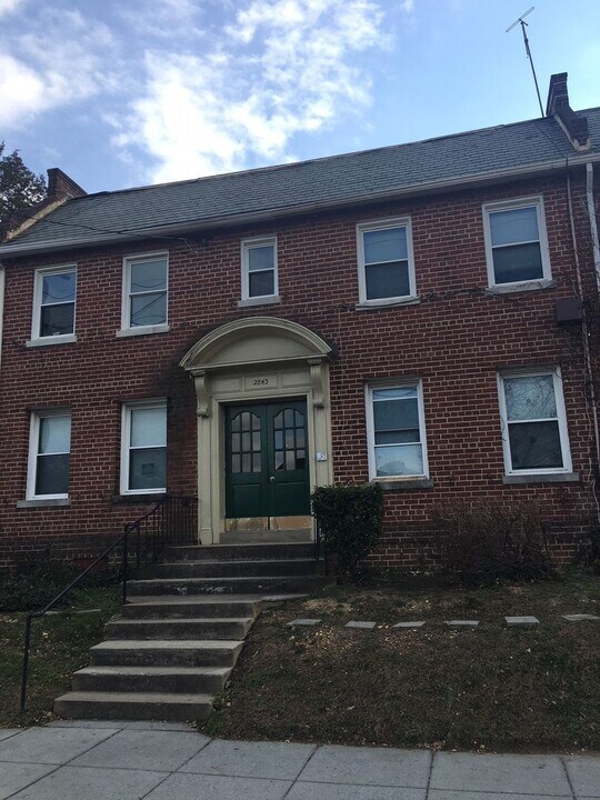 2843 Minnesota Ave SE in Washington, DC - Building Photo