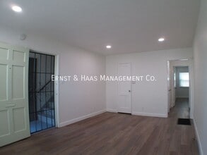 4531 N Banner Dr in Long Beach, CA - Foto de edificio - Building Photo