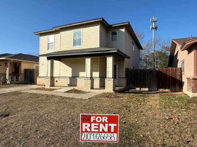 5331 Bakersfield St in San Antonio, TX - Foto de edificio - Building Photo