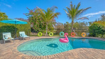 927 80th St NW in Bradenton, FL - Building Photo