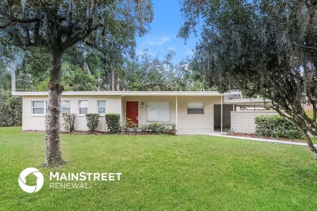 property at 2127 W Amelia St