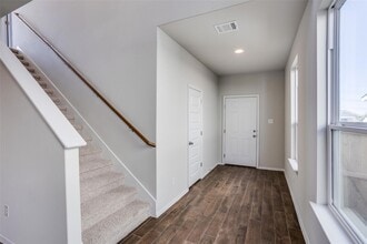 11729 Lago de Garda Dr in Austin, TX - Foto de edificio - Building Photo