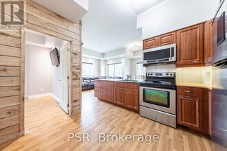 60 Fairfax Crescent in Toronto, ON - Building Photo - Building Photo