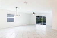 9143 Leatherwood Loop in Lehigh Acres, FL - Foto de edificio - Building Photo