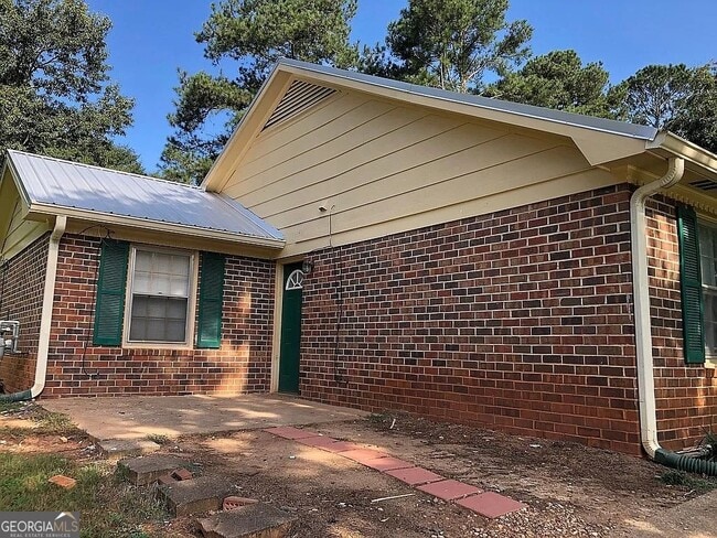 370 Jockey Club Dr in Athens, GA - Building Photo - Building Photo