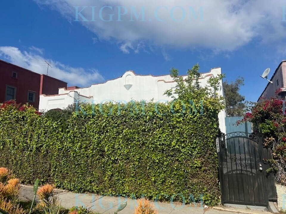 1283 Queen Anne Pl, Unit Unit 1 in Los Angeles, CA - Building Photo
