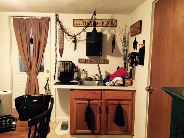 94 N Maple St, Unit 94 North Maple 2nd Floor in Enfield, CT - Foto de edificio - Building Photo