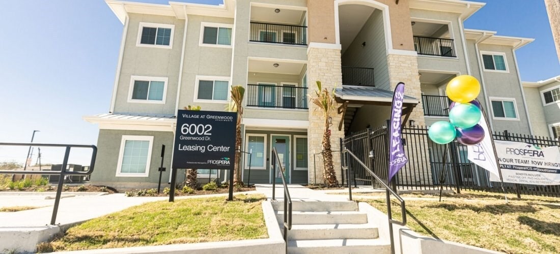 6002 Greenwood Dr in Corpus Christi, TX - Building Photo