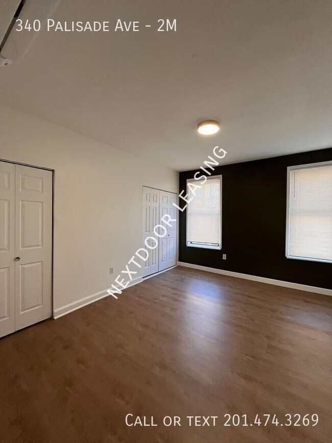 340 Palisade Ave in Jersey City, NJ - Building Photo - Building Photo