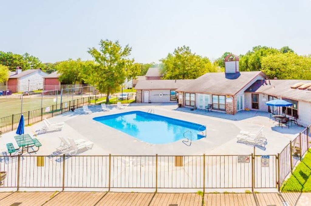 The Grove on Brockington Sherwood, AR Apartments