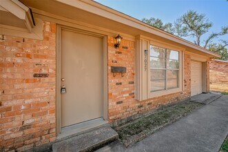 7027 Inkberry Dr in Houston, TX - Building Photo - Building Photo