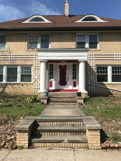 1860 Lee Rd, Unit Unit 2 in Cleveland Heights, OH - Building Photo