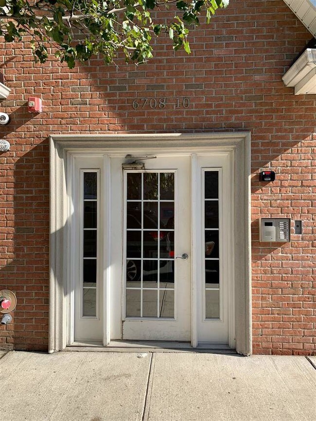 6708 Jackson St-Unit -4 in Guttenberg, NJ - Building Photo - Building Photo