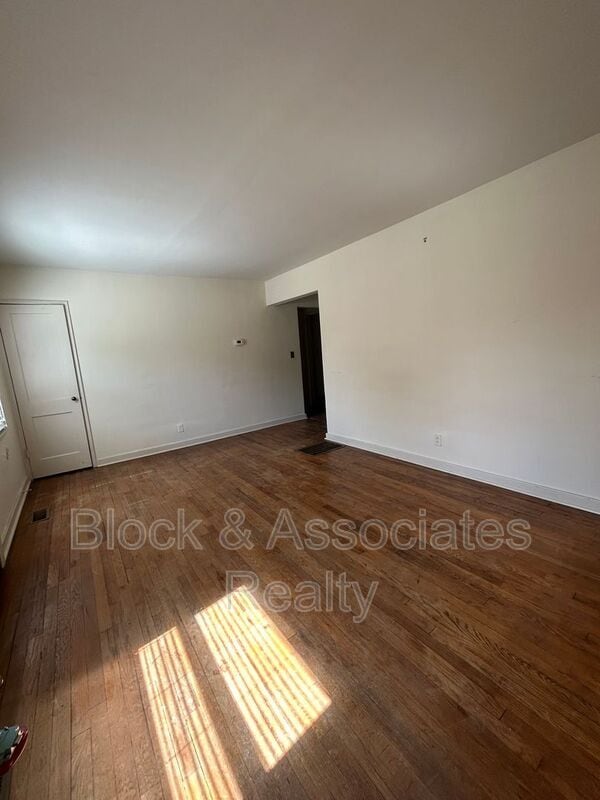 2509 Miller Park Cir in Winston-Salem, NC - Building Photo - Building Photo