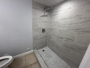 5760 Rock Island Rd, Unit 309 in Tamarac, FL - Building Photo - Building Photo