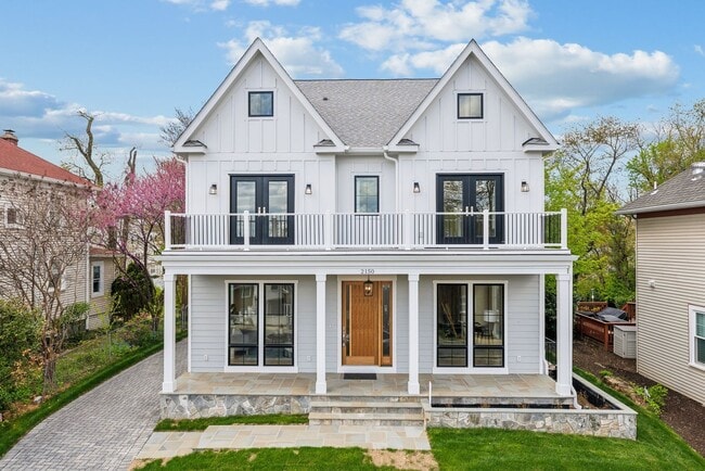 property at 2150 N Stafford St