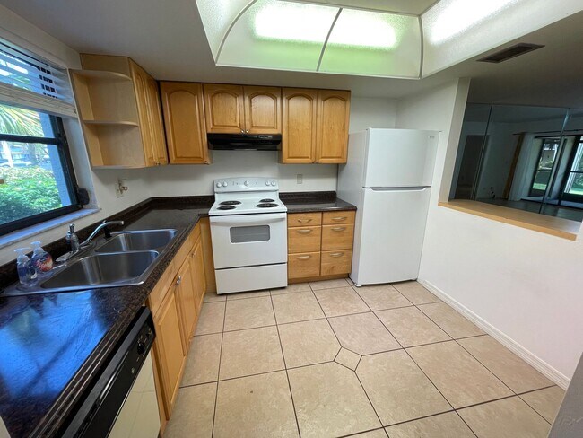 28150 Pine Haven Way in Bonita Springs, FL - Building Photo - Building Photo