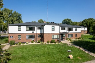 East River Terrace in Minneapolis, MN - Foto de edificio - Building Photo