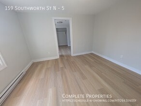 159 Southworth St N in Welland, ON - Building Photo - Building Photo