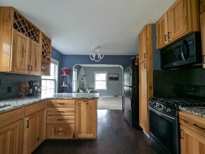 1769 White Bear Ave in Maplewood, MN - Building Photo - Building Photo