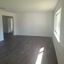 528 SE Greenway Terrace in Port St. Lucie, FL - Building Photo - Building Photo