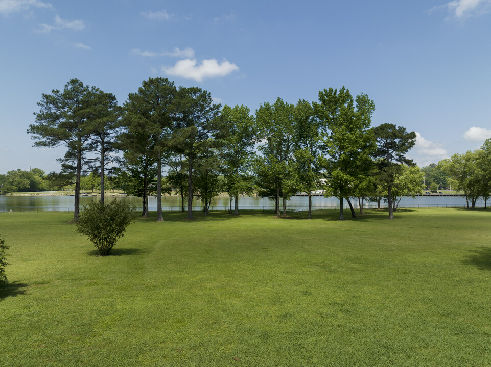 Summer Waters Apartments in Gadsden, AL - Foto de edificio