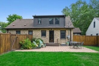 3810 Huntington Ave in Minneapolis, MN - Building Photo - Building Photo