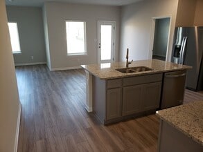 2085 Westfield Ave in Zachary, LA - Building Photo - Building Photo