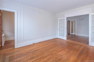 28-07 Newtown Ave in Queens, NY - Building Photo - Building Photo