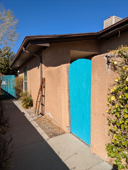 12209 Menaul Blvd NE in Albuquerque, NM - Building Photo