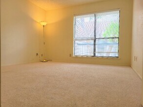 7900 N Stadium Dr, Unit 54 in Houston, TX - Building Photo - Building Photo