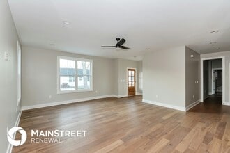 1513 Dugger Dr in Nashville, TN - Foto de edificio - Building Photo