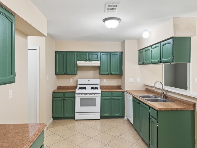 property at 2330 Cades Cove Dr