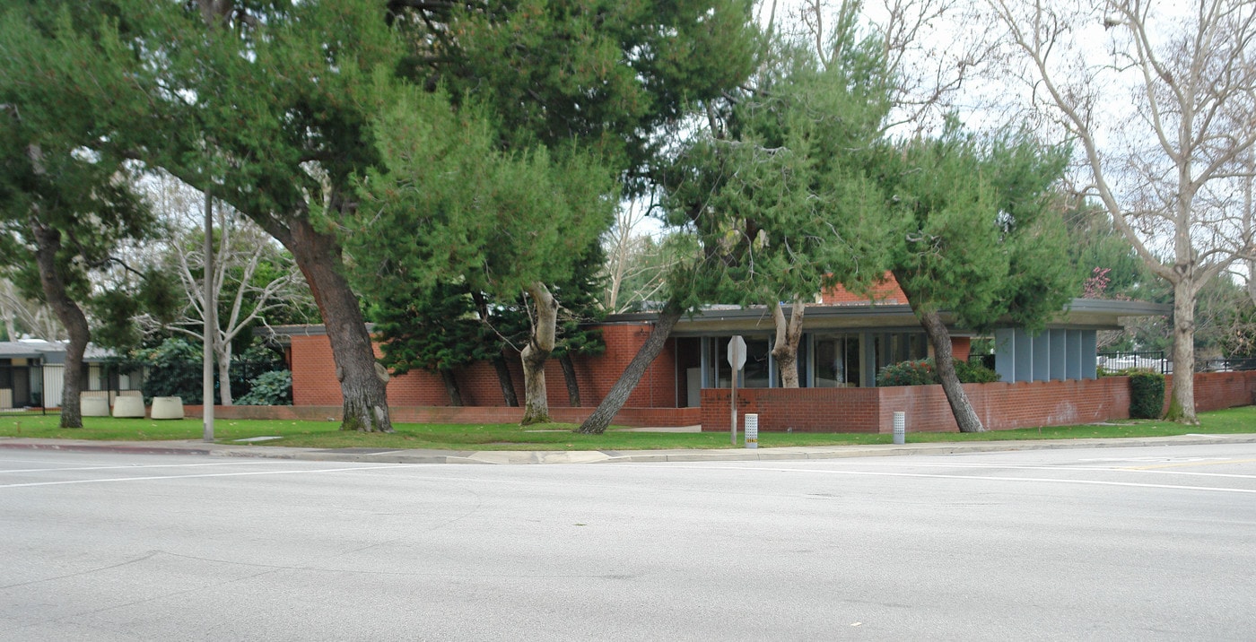 Bonita Terrace Apartments in Claremont, CA - Building Photo