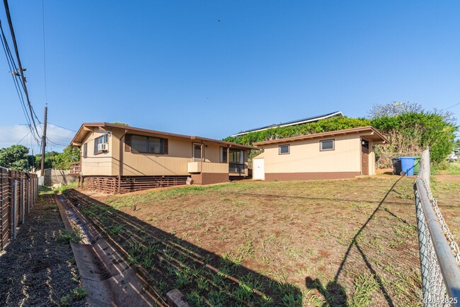 92-492-492 Awawa St in Kapolei, HI - Building Photo - Building Photo