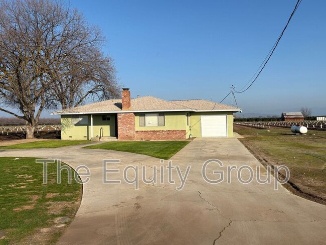 property at 15076 E Weldon Ave