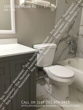 1465 Sheridan Rd, Unit 17 in Kenosha, WI - Foto de edificio - Building Photo
