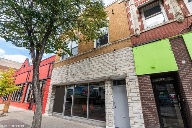 property at 3218 W Lawrence Ave