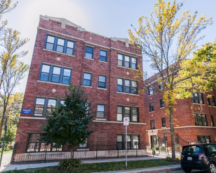 2205 W Eastwood Ave, Unit 2W in Chicago, IL - Building Photo