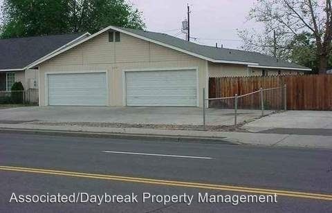 1113 W Washington Ave in Yakima, WA - Foto de edificio