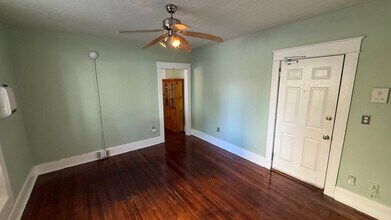 552 3rd Ave S, Unit 1 in St. Petersburg, FL - Foto de edificio - Building Photo