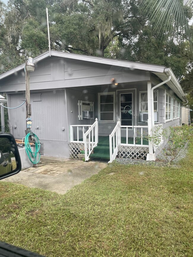 property at 1313 N Paul Dr