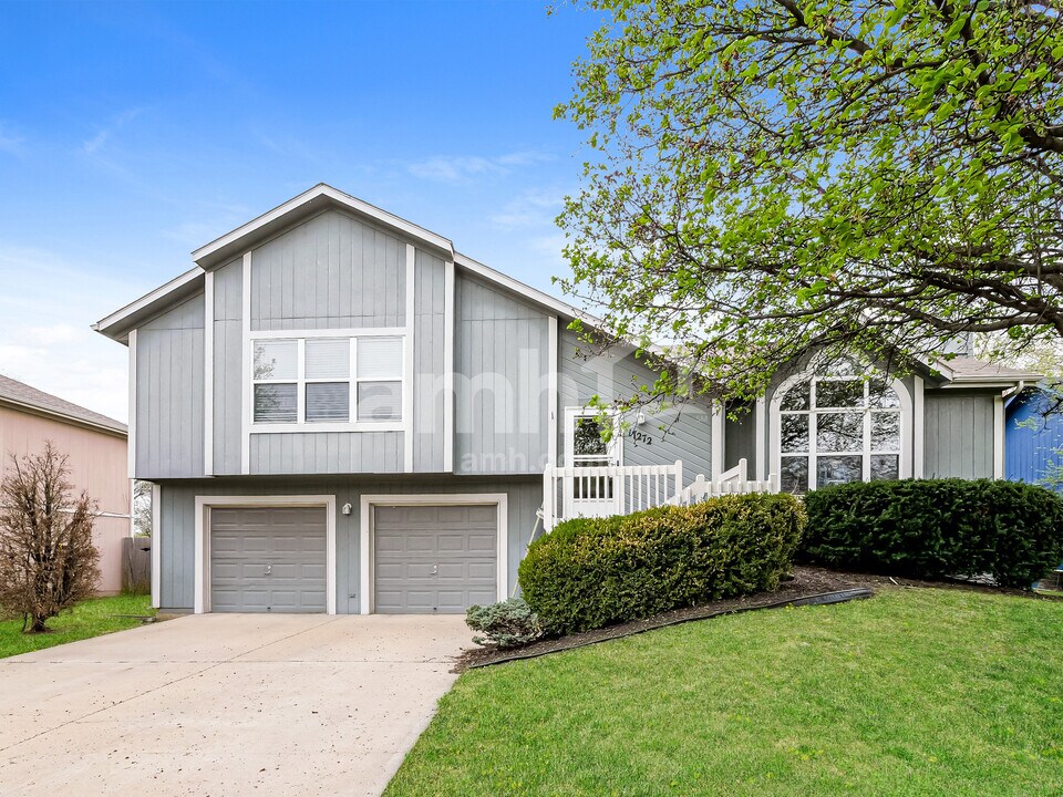 17272 Jennifer St in Gardner, KS - Foto de edificio