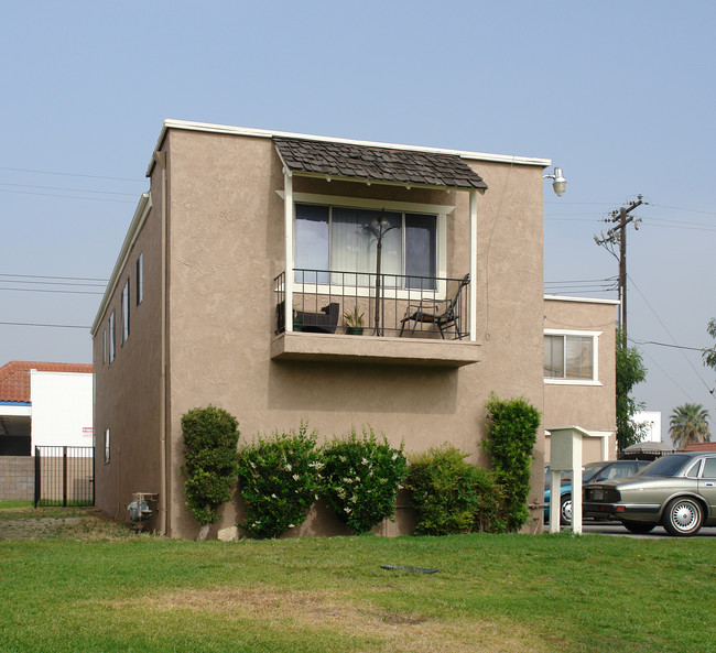 9220 Wheeler Ct in Fontana, CA - Building Photo - Building Photo