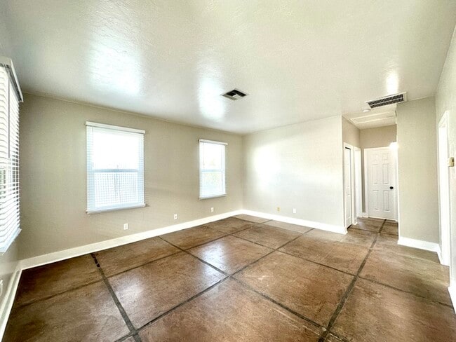 1142 E 9th St in Tucson, AZ - Foto de edificio - Building Photo