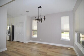 3812 Lakeway Dr in Grapevine, TX - Foto de edificio - Building Photo