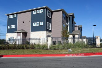 The Heights on Parmer in Austin, TX - Building Photo - Building Photo