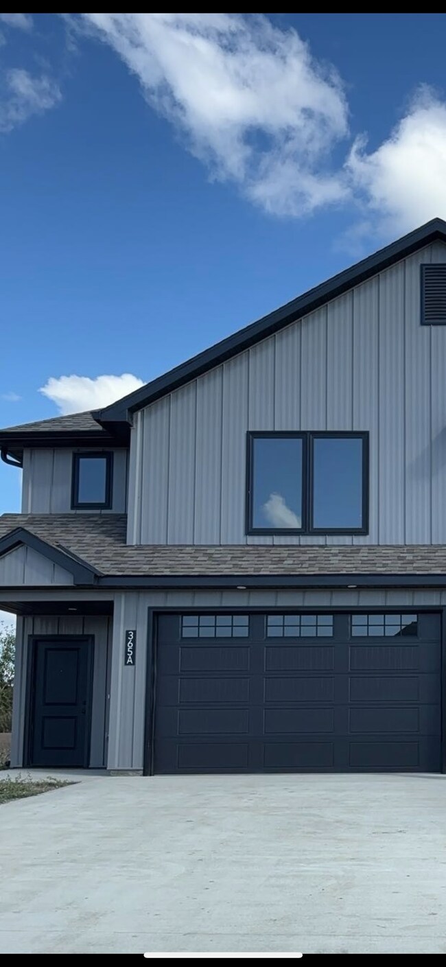 365 SE 70 Rd in Warrensburg, MO - Building Photo - Building Photo