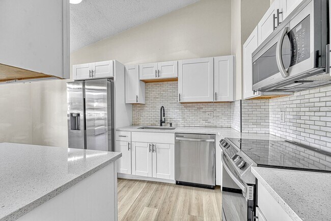 12028 E Harvard Ave in Aurora, CO - Building Photo - Building Photo